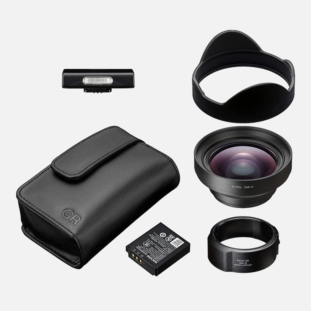 Ricoh GR IV Monochrome – Pre-order - Compact APS-C black & white